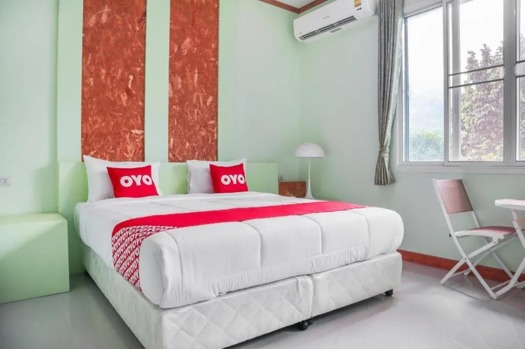 Bed in OYO 742 View Pruksa Resort