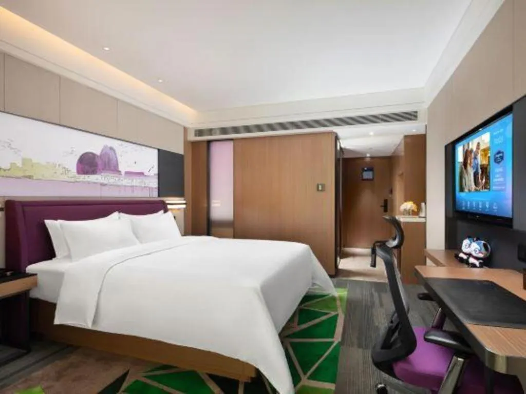 Bed in Hampton by Hilton Zhuhai Doumen