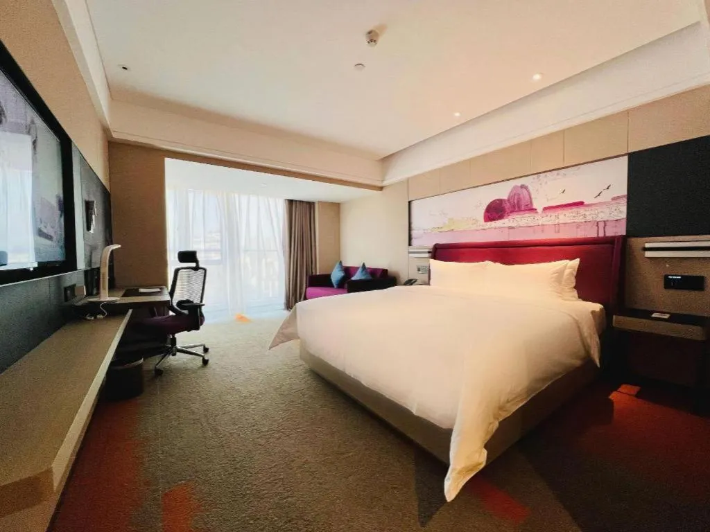 Bed in Hampton by Hilton Zhuhai Doumen