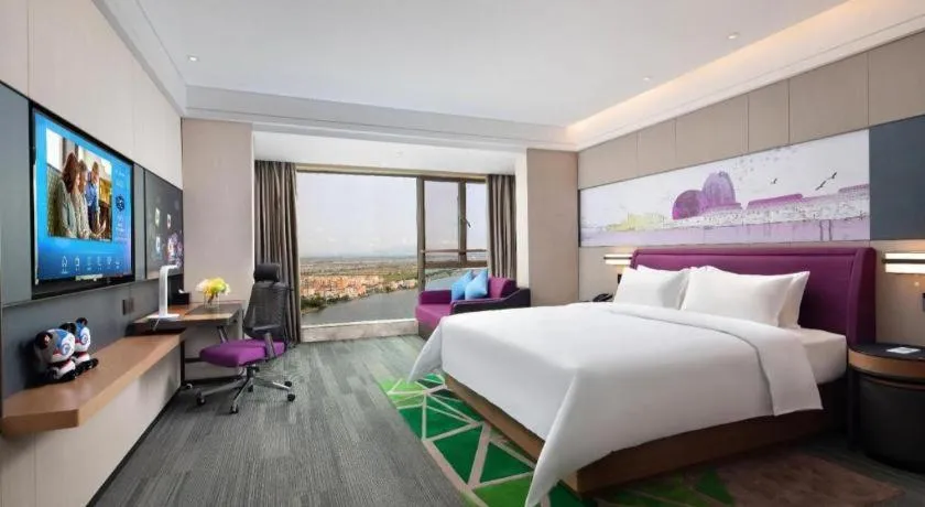 Bed in Hampton by Hilton Zhuhai Doumen