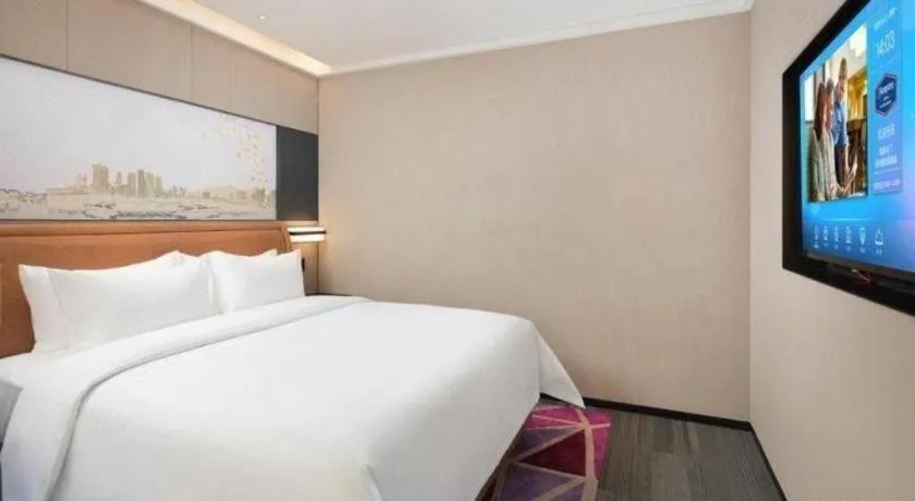 Bed in Hampton by Hilton Zhuhai Doumen