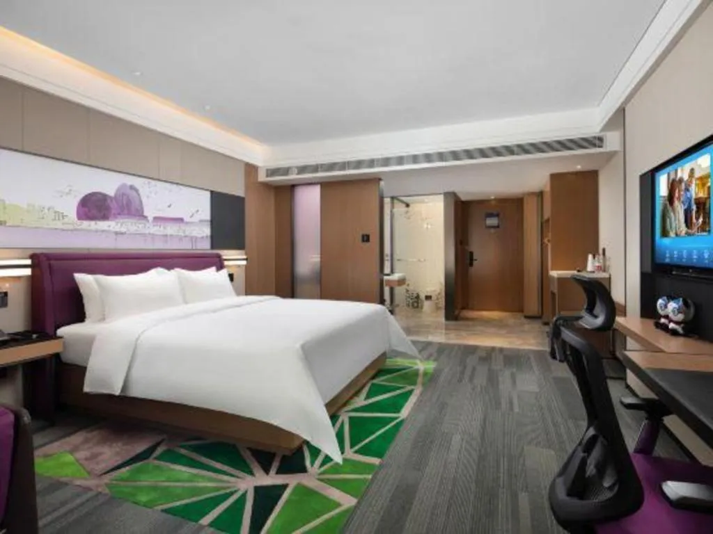 Bed in Hampton by Hilton Zhuhai Doumen