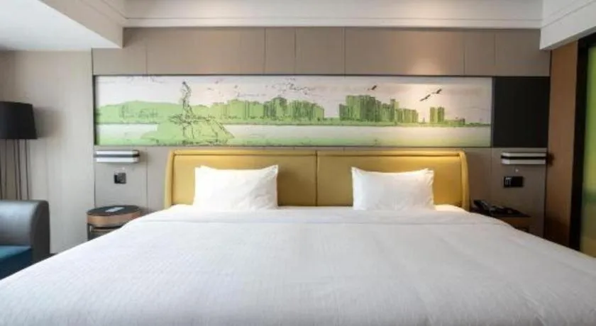 Bed in Hampton by Hilton Zhuhai Doumen