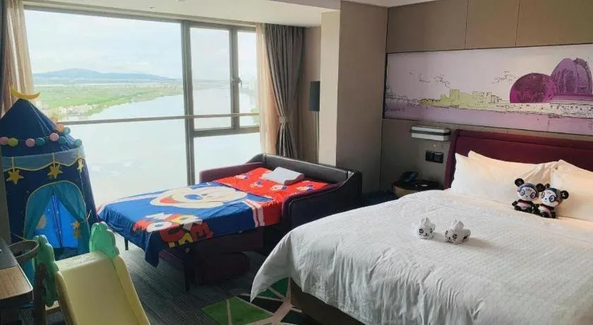 Bed in Hampton by Hilton Zhuhai Doumen