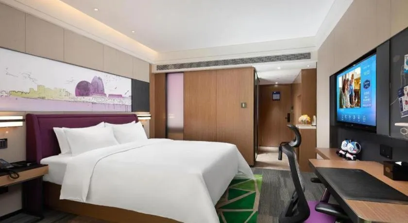 Bed in Hampton by Hilton Zhuhai Doumen