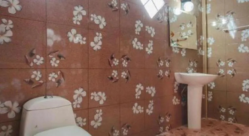 OYO 75310 Canalis Resort