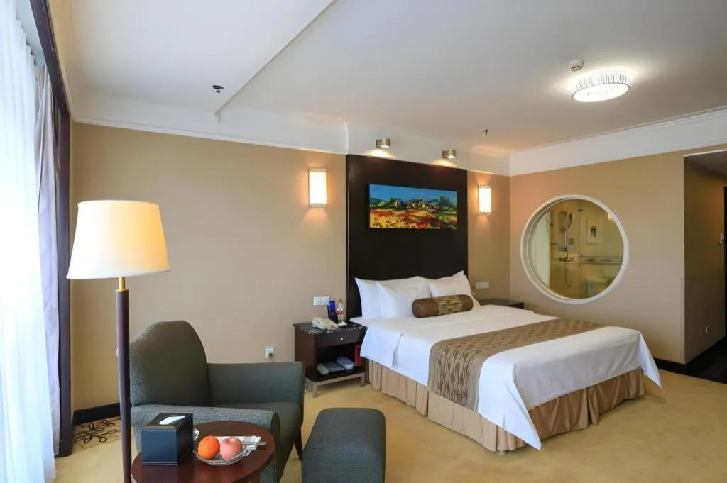 Bed in Qingdao Blue Horizon Hotel Laoshan