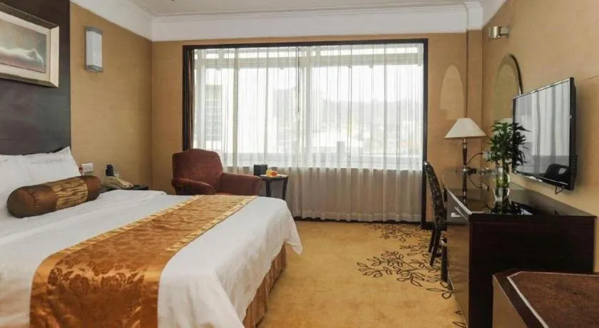 Bed in Qingdao Blue Horizon Hotel Laoshan