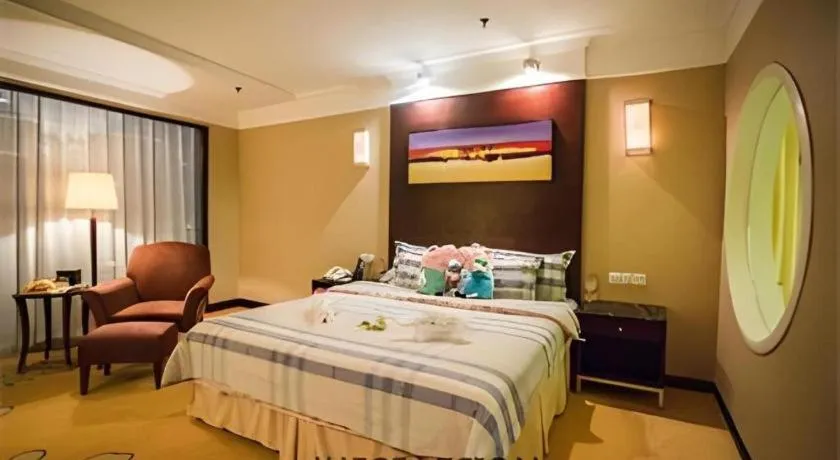 Bed in Qingdao Blue Horizon Hotel Laoshan