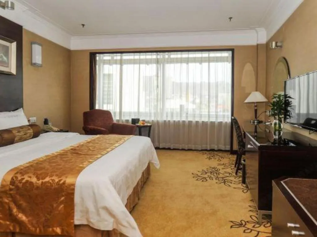 Bed in Qingdao Blue Horizon Hotel Laoshan