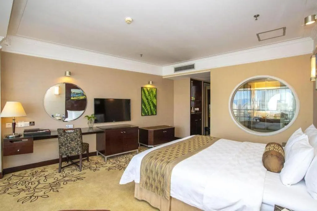 Bed in Qingdao Blue Horizon Hotel Laoshan