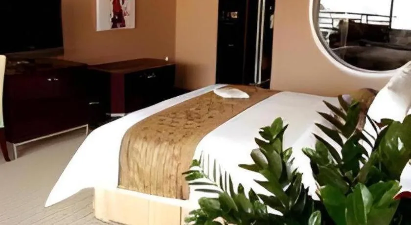 Bed in Qingdao Blue Horizon Hotel Laoshan