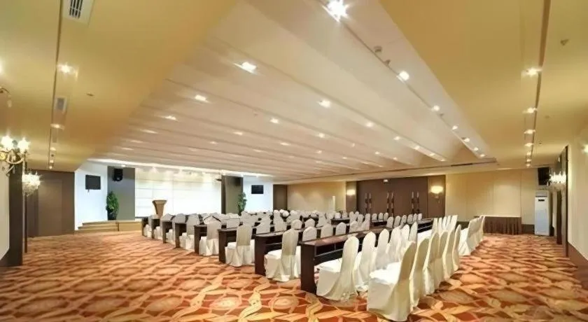 Holiday Inn Hotel & Suites Jiaxing Hangzhou Bay By IHG