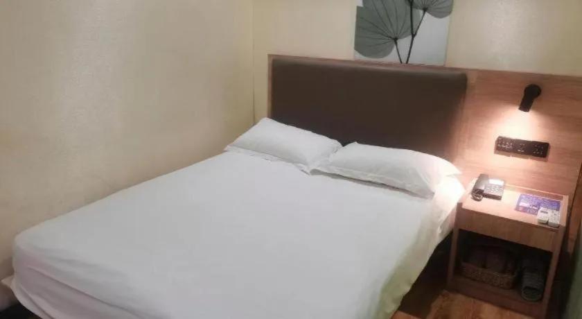 Bed in GreenTree Inn Xuzhou South Minzhu Road