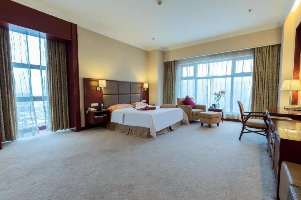 Bed in Dolton Changsha Spa Hotel