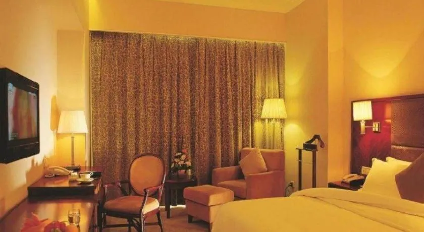 Bed in Dolton Changsha Spa Hotel
