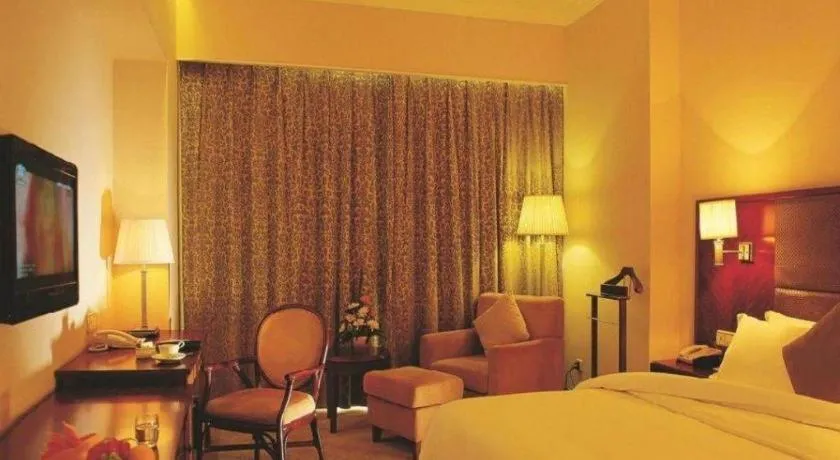 Bed in Dolton Changsha Spa Hotel