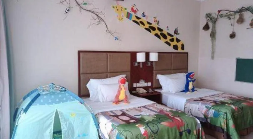 Bed in Dolton Changsha Spa Hotel