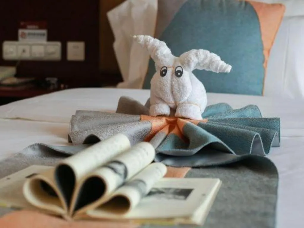 Bed in Dolton Changsha Spa Hotel