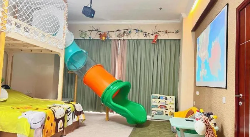 Bed in Dolton Changsha Spa Hotel