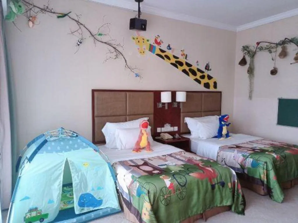 Bed in Dolton Changsha Spa Hotel