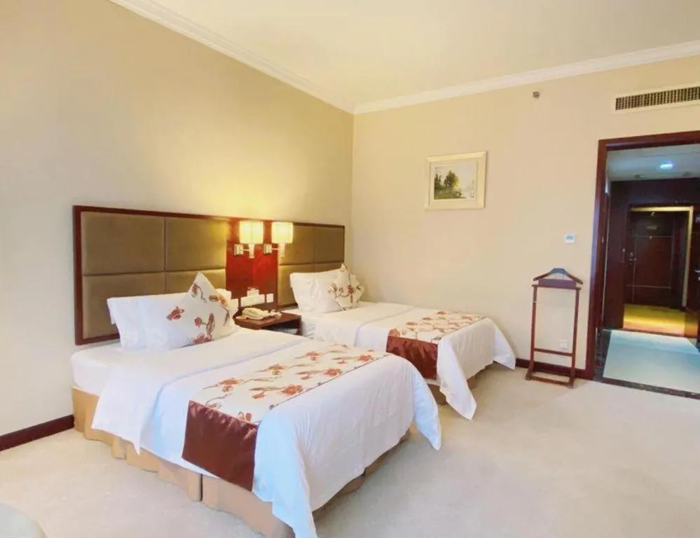 Bed in Dolton Changsha Spa Hotel