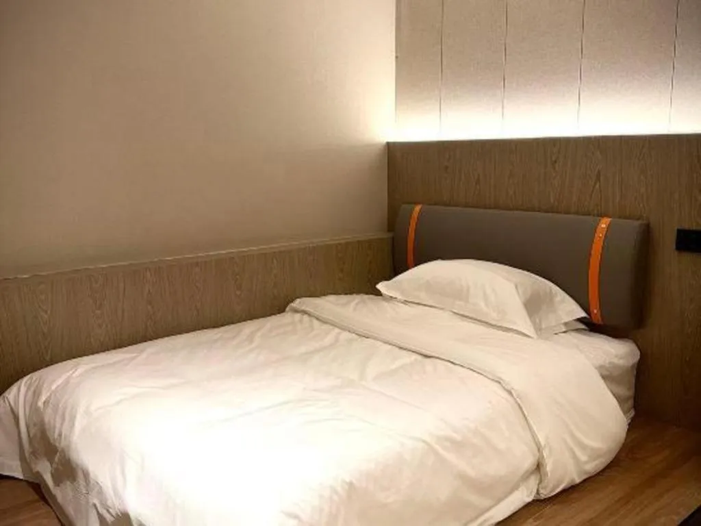 Bed in Tianrun International Hotel