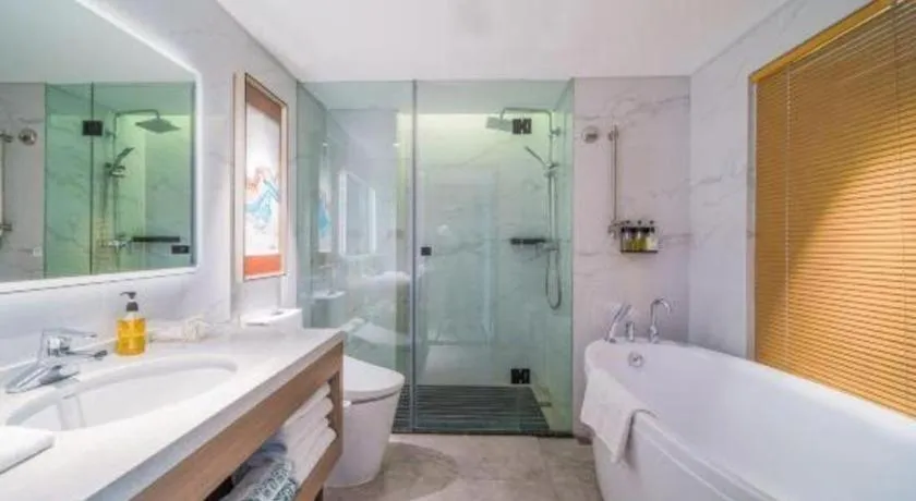 Zhongshan Louis Hotel