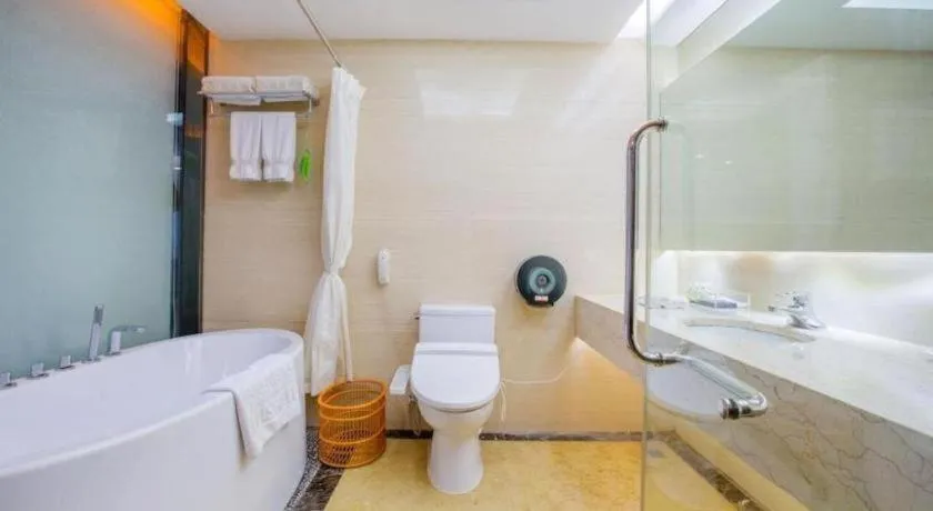 Zhongshan Louis Hotel