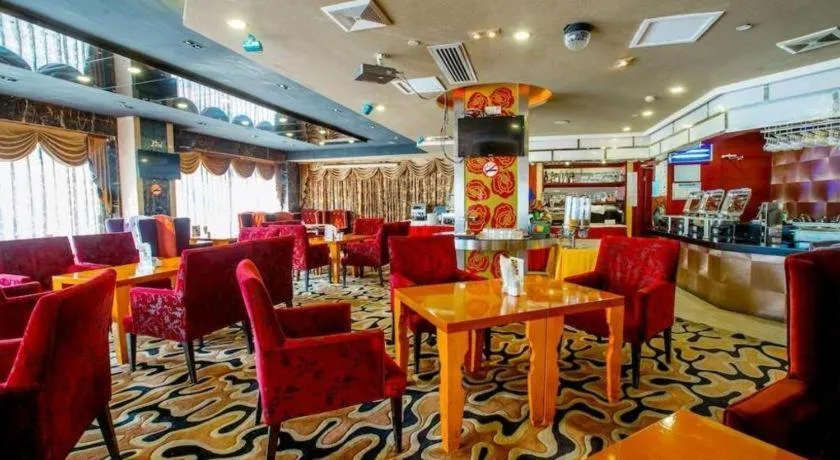 Zhongshan Louis Hotel