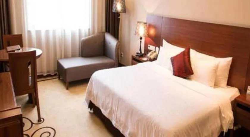 Bed in Zhangjiagang Jiangnan Garden Hotel