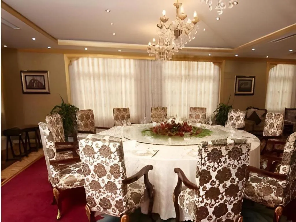 Zhangjiagang Jiangnan Garden Hotel