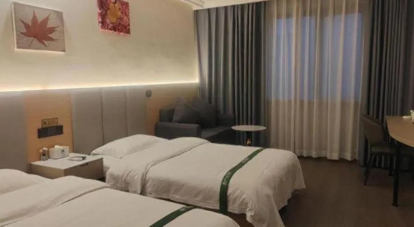 Bed in GreenTree Inn Suzhou Wujiang Zhenze Town Zhennan Road Express Hotel