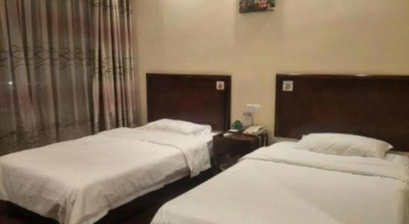 Bed in GreenTree Inn Suzhou Wujiang Zhenze Town Zhennan Road Express Hotel
