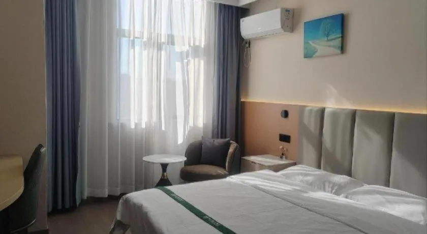 Bed in GreenTree Inn Suzhou Wujiang Zhenze Town Zhennan Road Express Hotel