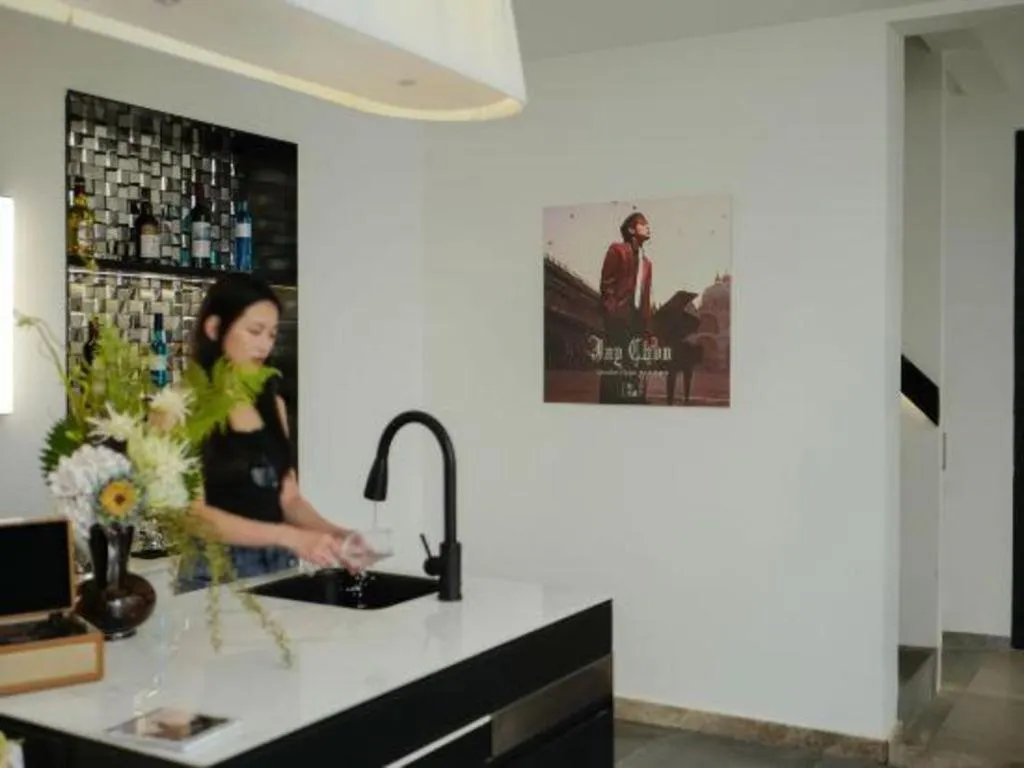 Island Skylight Resort