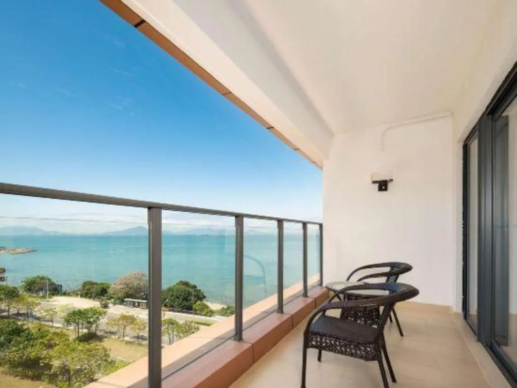 Island Skylight Resort