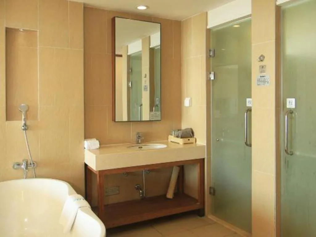 Island Skylight Resort