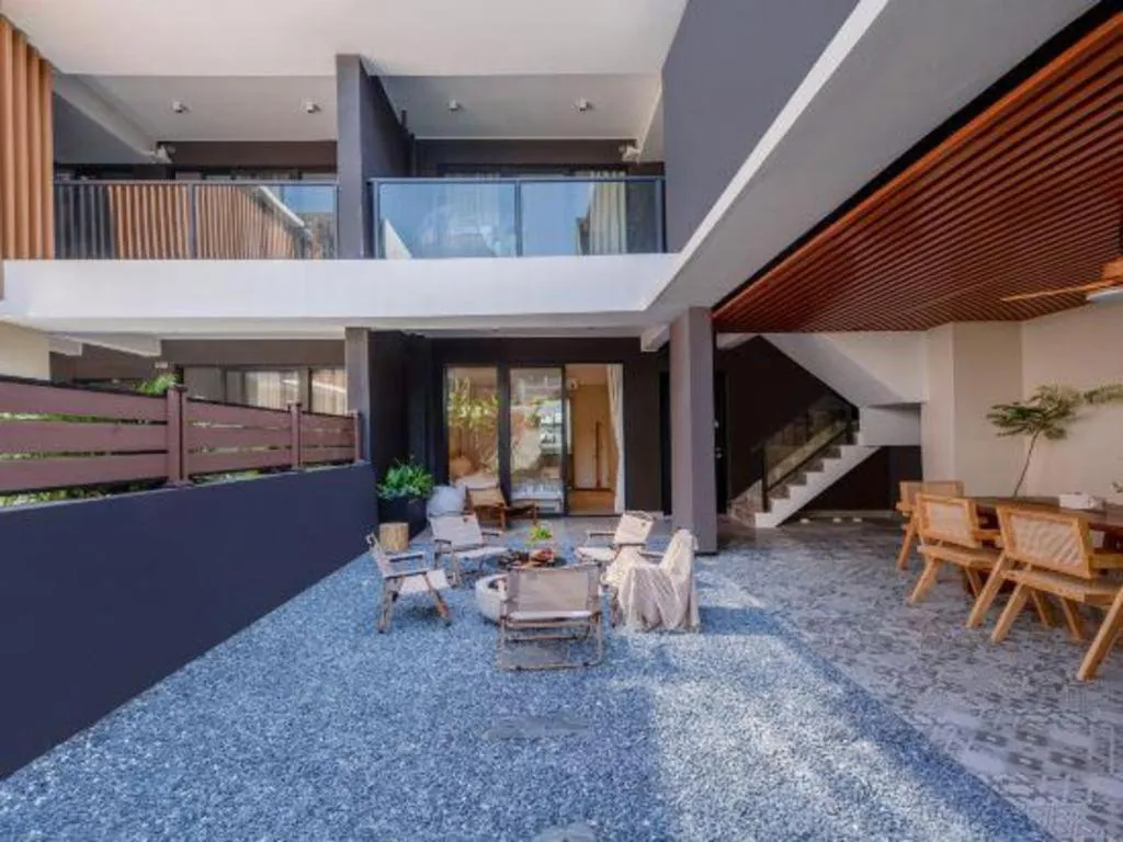 Island Skylight Resort