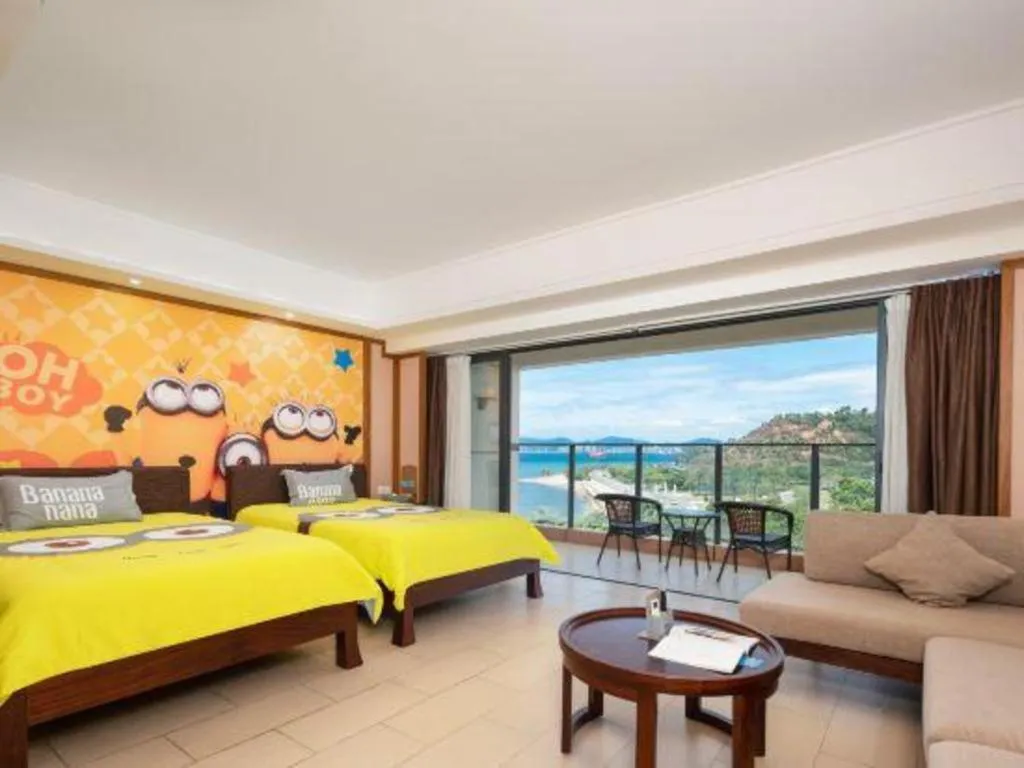 Bed in Island Skylight Resort