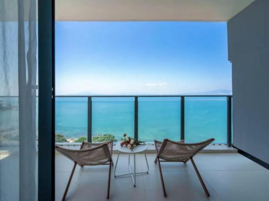 Island Skylight Resort