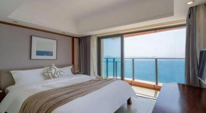 Bed in Island Skylight Resort