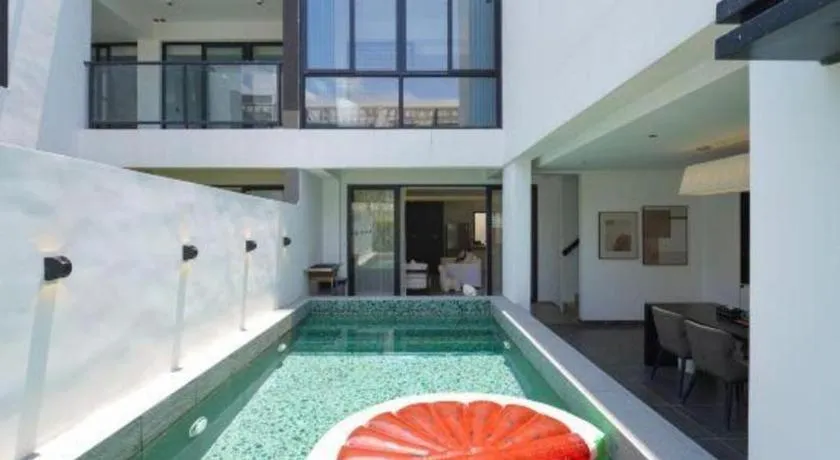 Island Skylight Resort