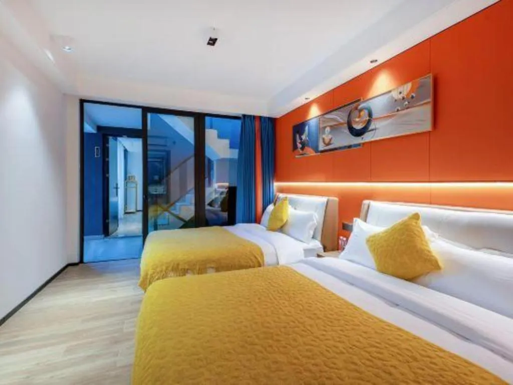 Bed in Island Skylight Resort