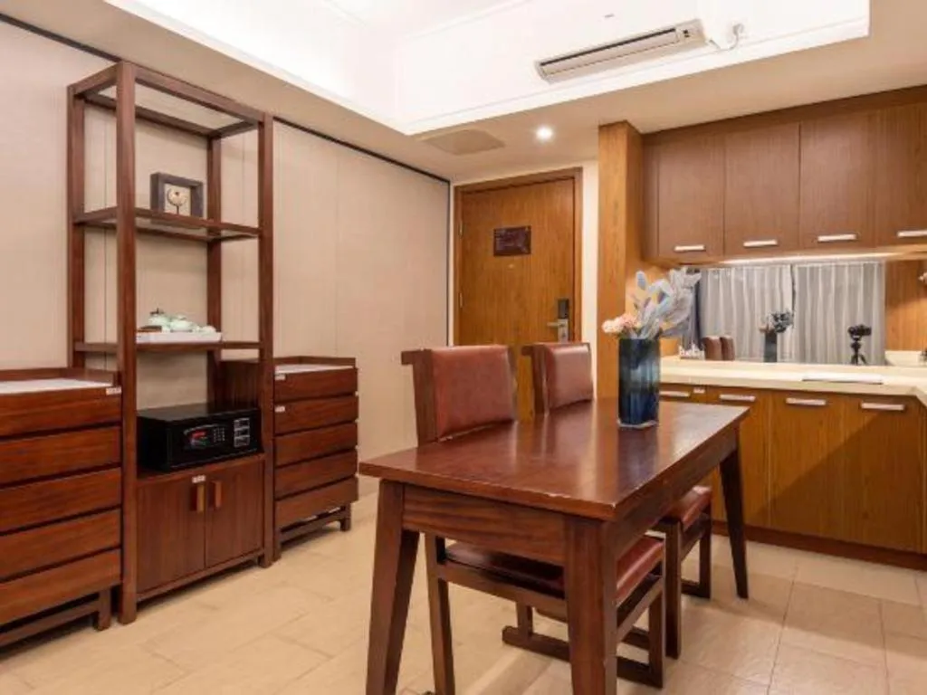 Island Skylight Resort