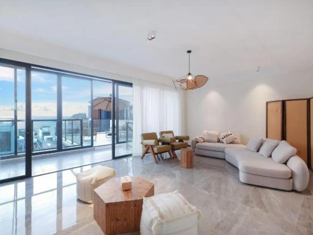 Island Skylight Resort