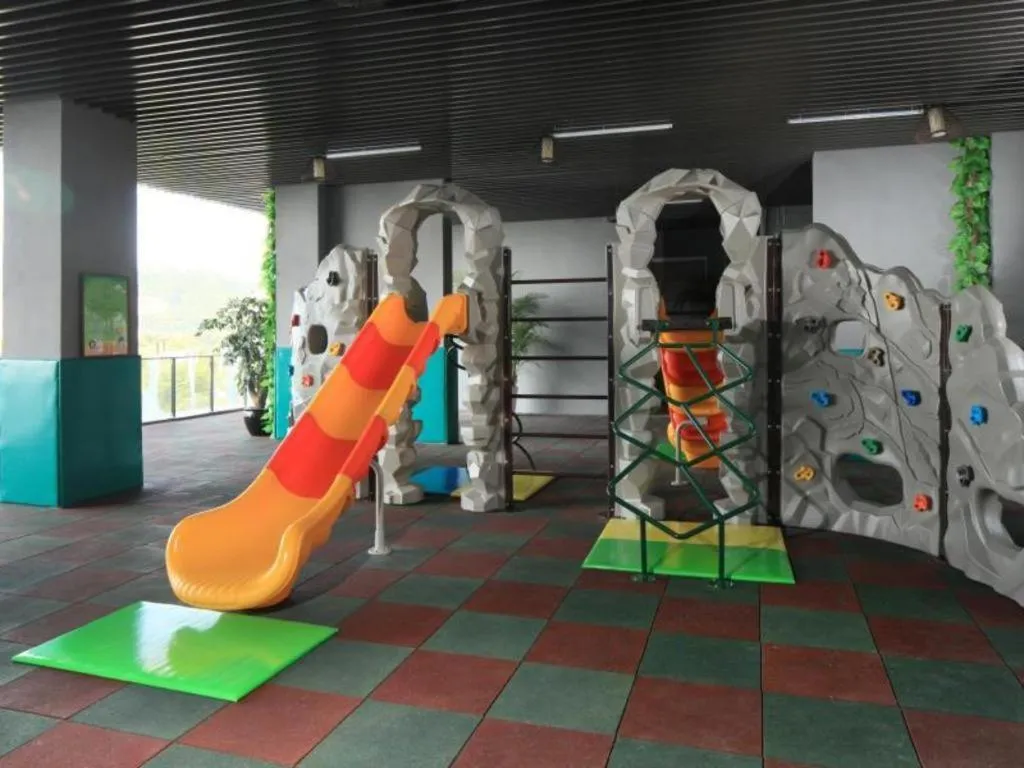 Island Skylight Resort