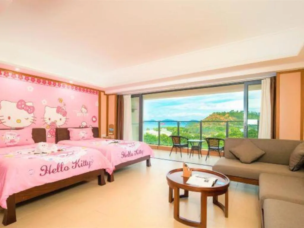 Bed in Island Skylight Resort