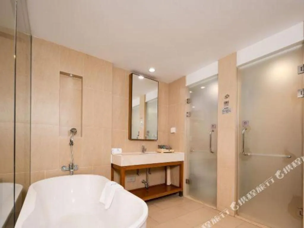 Island Skylight Resort