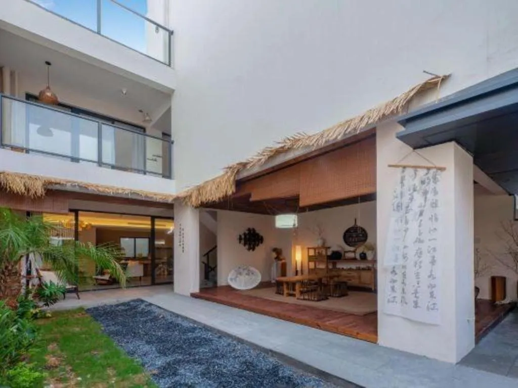 Island Skylight Resort